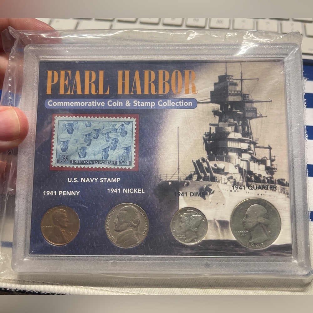 NEW 1941 Pearl Harbor Commemorative Coin & Stamp Collection, Navy Stamp, 4 Coins